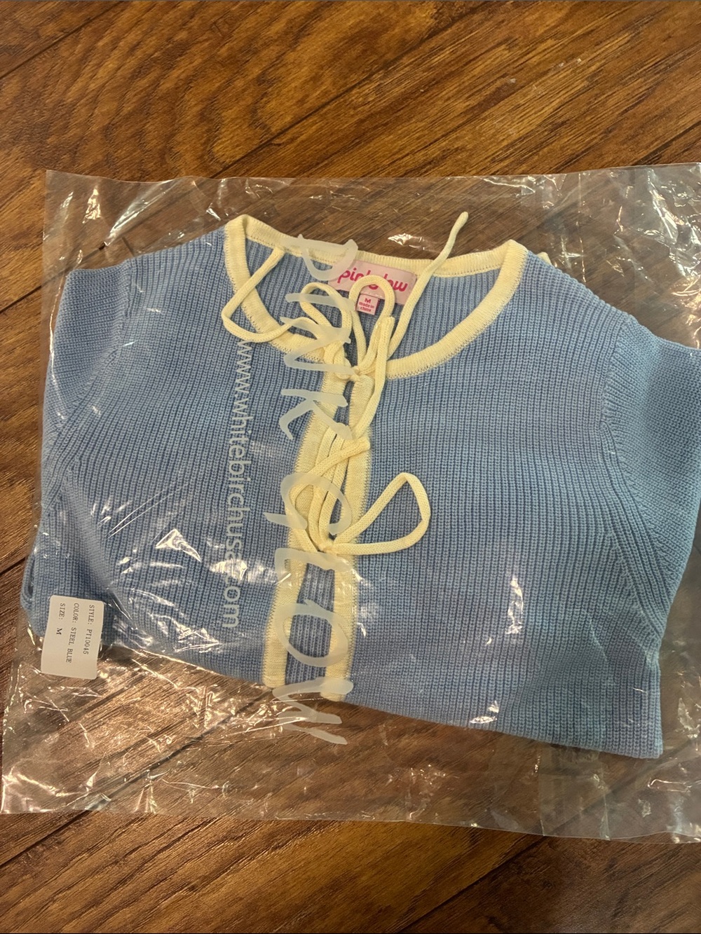 Light Blue Ribbed Tie-Front Crop Top with Cream Trim - Picture 5 of 5